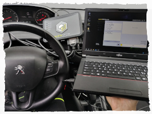 hardware per la lettura la modifica e la scrittura di mappe per centralina motore obd scrittura file modificato assistenza presso l'officina per la modifica e la mappatura della centralina motore incremento potenza audi renault risoluzione problema egr fap adblue vetture citroen peugeot 208 207 ds3 rimozione adblue modifica e vendita file assistenza online mappatura centralina vendita file modificati