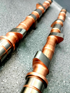 preparazione motore aspirato per utilizzo stradale corsa medio incremento potenza alzata valvole maggiorata costruzione alberi a camme per modifica motore alfa romeo giulia giulietta alfetta gtv turbo delta fasatura camme dacompetizione molle valvole rinforzate valvole maggiorate lavorazione condotti testa