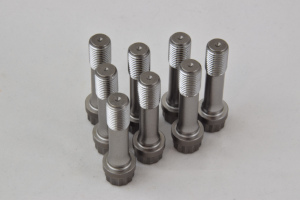 Set di bullon in acciaio speciale rinforzato maggiorato per elaborazione e preparazione motori alfa romeo turbo incremento potenza perni di bella maggiorati