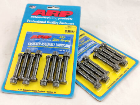 bulloni biella arp rinforzati per bielle originali alfa romeo giulia giulietta 8 valvole basamento in alluminio preparazione elaborazione motore auto storiche competizione campionato auto storiche salita preparazione motore turbo 75 evoluzione incremento potenza regime di rotazione motori a carburatori o iniezione