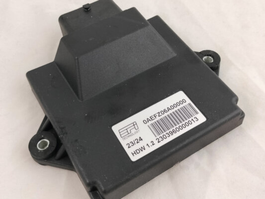 Elettronica programmabile applicabile a tutti i motori ad iniezione gestione 8 iniettori controllo motore honda v-tec gestione variatore di fase in aspirazione per bobine logiche o di potenza induttive controllo pressione turbo per motori sovralimentati lancia delta clio abarth