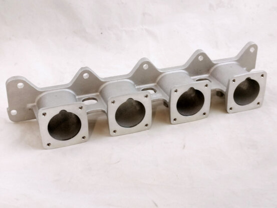 collettore di aspirazione in alluminio per preparazione motore Renault Clio F4R 16 valvole kit aspirazione jenvey corpi farfallati singoli itb trasformazione da monofarfalla a corpi farfallati singoli itb jenvey kit completo per iniezione elettronica flauto iniettori corpi farfallati jenvey aumento potenza coppi e cavalli preparazione motore kit car ad iniezione elettronica EFI Technology Euro2Plus