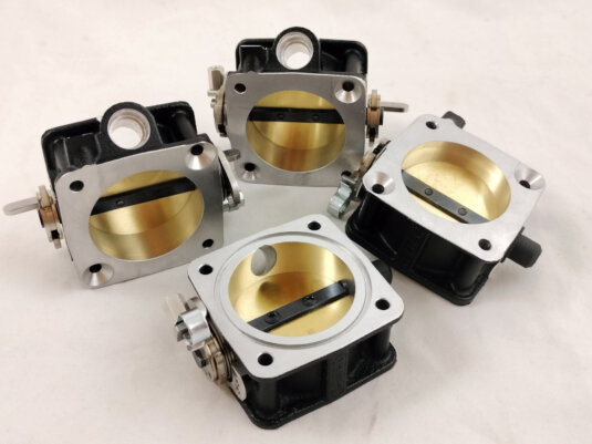 corpi farfallati singoli per preparazione motore con itb jenvey farfalle singole 45 mm kit aspirazione per preparazione motore con iniezione elettronica fiat 127 128 x1/9 farfalla singola per ogni condotto di aspirazione iniezione elettronica programmabile efi technology doppia rampa di iniettori iniezione alta e bassa