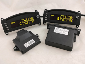 cruscotto per vetture da competizione e preparazione motore per vetture racing visualizzazione dati valori motore acquisizione dati logger registrazione telemetria display digitale per centralina programmabile da competizione ecu ef technology acquisizione dati su rete can spie allarme pressione olio allarme temperatura acqua allarme pressione turbo allarme voltaggio batteria