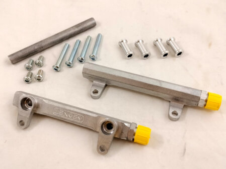 kit completo di flauti iniettori in alluminio distanziali e viti di fissaggio per kit doppio corpo jenvey tipo dcoe preparazione motore rover renault clio rs alfa romeo giulia auto delta lancia delta beta montecarlo linea benzina motorsport attacco an6 aeronautico iniezzione elettronica efi technology mappatura centralina ecu programmabile da competizione