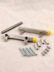 flauto in alluminio ricavato dal pieno per corpi farfallati jenvey e kit iniezione raccordi aeronautici AN6 trasformazione ad iniezione elettronica linea benzin flauto iniettori in acciaio o alluminio per dcoe jenvey programmazione elettronica da competizione preparazione motore incremento potenza