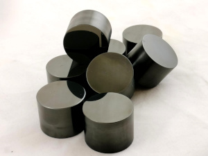 preparazione e sostituzione alberi a camme speciali punterie meccaniche leggere rinforzate da competizione per motore alfa romeo 75 1.8 turbo evluzione alfa romeo biabero in testa 8 valvola 75 turbo imsa incremento potenza aumento regime di rotazione motore