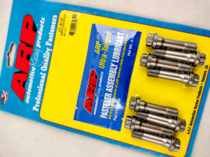 Serie di bulloni in acciaio arp bolts per bielle in acciaio ricavate dalpieno preparazione motori da competizione lancia fiat rover ford cosworth