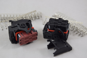 centralina efi technology euro4 kit connettori per realizzazione cablaggio motore fiat renault mercedes applicazione su motori aspirati preparazione elaborazion motore da competizione o modifica motore stradale incremento potenza mappatura centralina honda rover alfa romeo