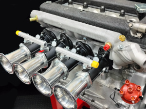 kit collettori di aspirazione corpi farfallati doppio corpo tipo dcoe 45mm 42 mm 40 mm jenvey conversione iniezione elettronica motore bialbero alfa romeo basamento in alluminio alfa romeo nord preparazione e modifica aspirazione diretta iniezione elettronica programmbile efi technology euro2plus programmazione incremento potenza mappatura stage1