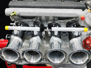 conversione e preparazione motore alfa romeo nord motore 105 115 auto storica giulia incremento potenza alfetta preparazione gtam restomode mappatura elettronica da competizione programmabile efi technology euro2plus incremento potenza flauto iniettori maggiorati sensore angolo farfalla tps jenvey trombette cornetti di aspirazione racing