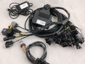 Starter kit efi technology completo di centralina controllo motore cablaggio per motore 4 cilindri fasato sonda lambda lineare bosch interfaccia di comunicazione can efi technology per la programmazione e la mappatura di tutte le centraline efi technology