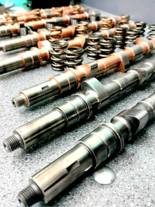alberi a camme specialialzata maggiorata aumento prestazioni e regime di rotazione motore racing incremento cavalli coppia motore utilizzo molle valvole speciali e punterie meccaniche sostituzione punterie idrauliche alleggerimento sistema di distribuzione fasatura alber a camme