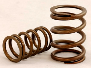 molle valvole speciali preparazione motore alfa romeo classic car incremento potenza preparazione motore giulia alfetta turbo maggiorato per alfetta auto delta 75 1800 evoluzione alberi a camme speciali maggiorazion alzata fasatura da corsa incremento regime di rotazione fasatura camme speciali