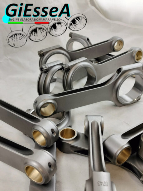 costruzione vendita progettazione bielle in acciaio ricavate dal pieno preparazione motori aspirati ad alto regime di rotazione motori ad elevata potenza specifica bmw m3 s14 renault clio rs formula renault fiat 128 x1/9 lancia opel motore forgiato bulloneria speciale arp per motori a carburatori o iniezione elettronica programmabile efi technology euro2plus euro4 incremento potenza mappatura centralina stage3