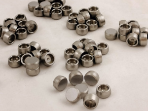 modifica da punterie idrauliche a punterie meccaniche leggere per motori lancia peugeot nissan opel astra calibra honda citroen saxo C2 pastiglie registrazione gioco valvole modifica per motori da competizione bmw s14 m3 lash caps controllo e misurazione gioco valvole