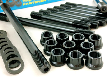 prigionieri di banco arp speciali rinforzati per preparazione motore lancia delta integrale hf 2000 16 valvole turbo incremento potenza preparazione motore da competizione serraggio cappelli di banco albero motore racing